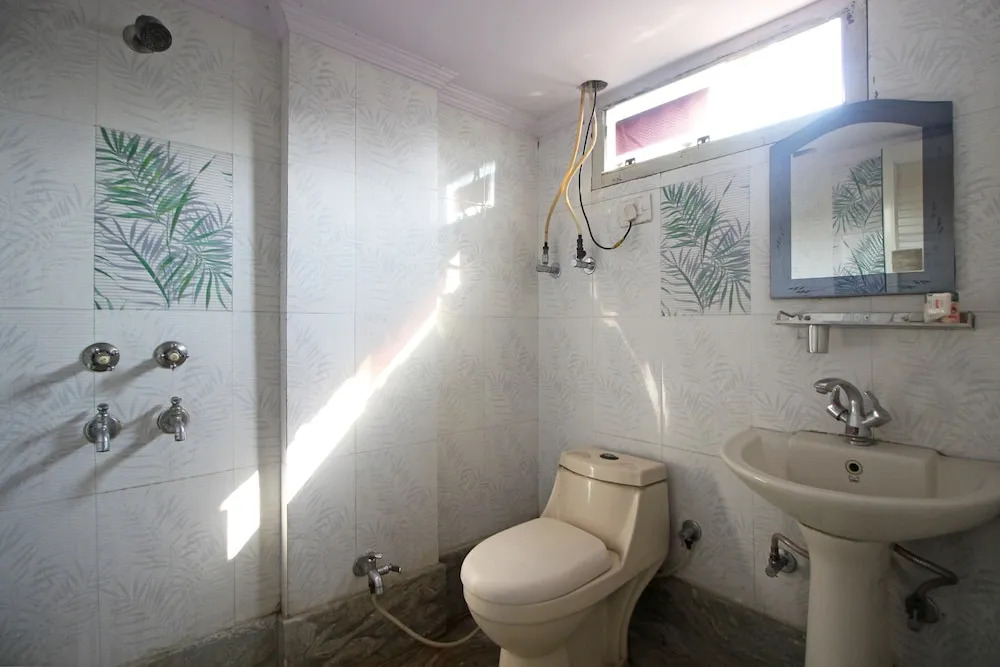 Hotel O Madhur Regency