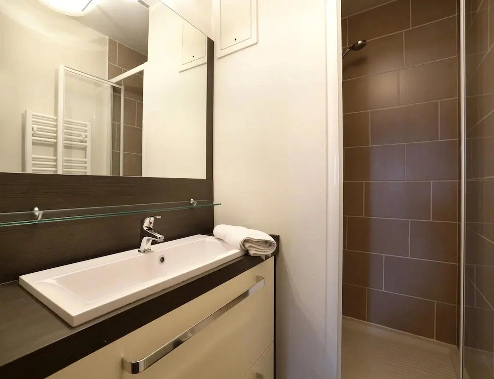 Spacious Apartment in Les Deux Alpes