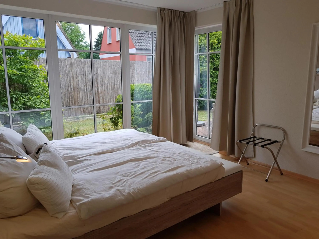 PREMIUM-LODGE im DER SÜDSCHWEDE ... Dein Gästehaus mitten in Zingst