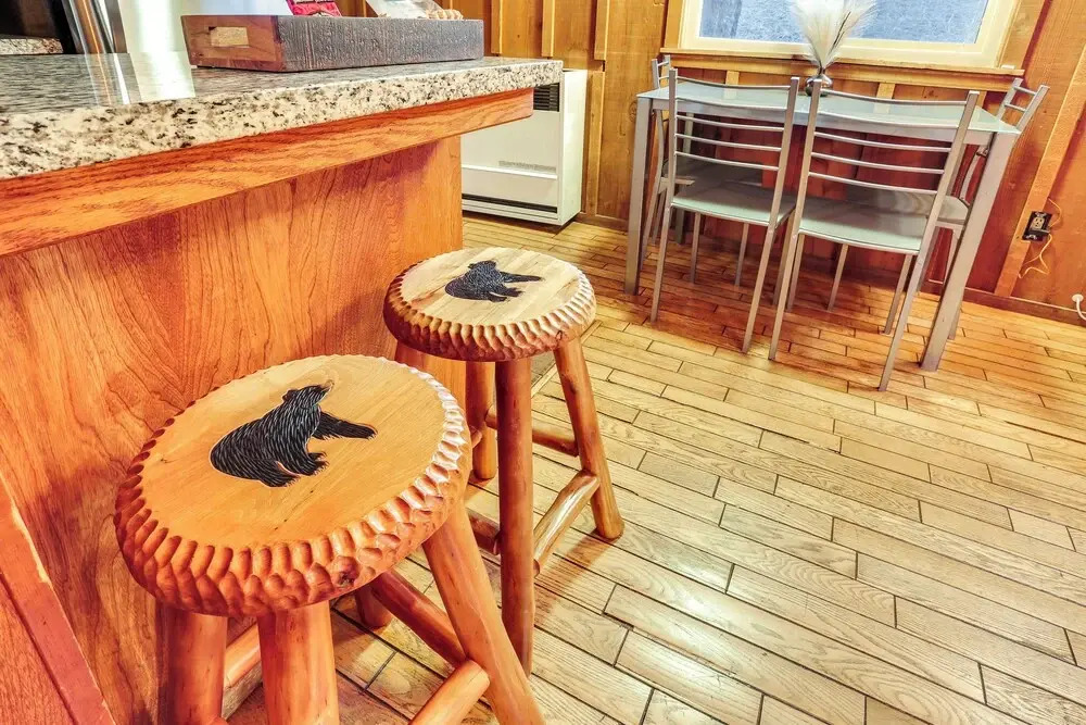 Near Skiing & Hiking: Dog-friendly Big Bear Cabin