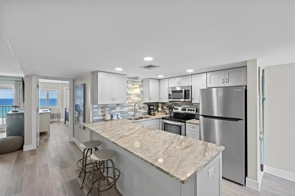 Holiday Surf And Racquet Club 608 2 Bedroom Condo by Redawning