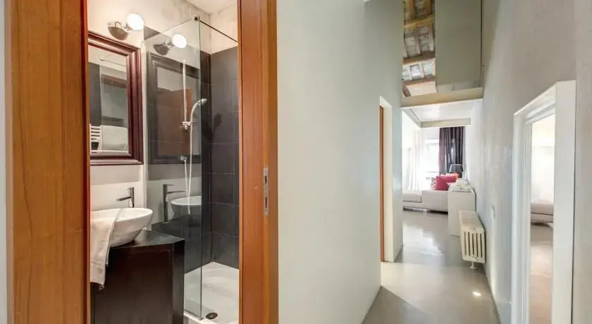 Via Baccina Forum Apartments