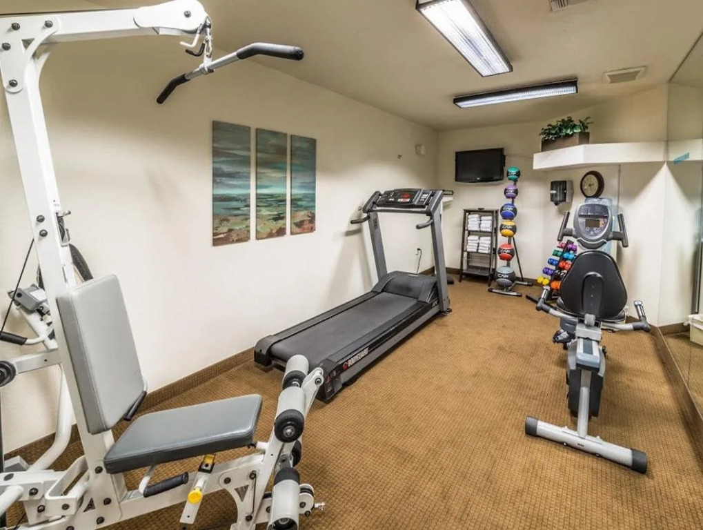 Red Lion Inn & Suites Goodyear Newly Renovated