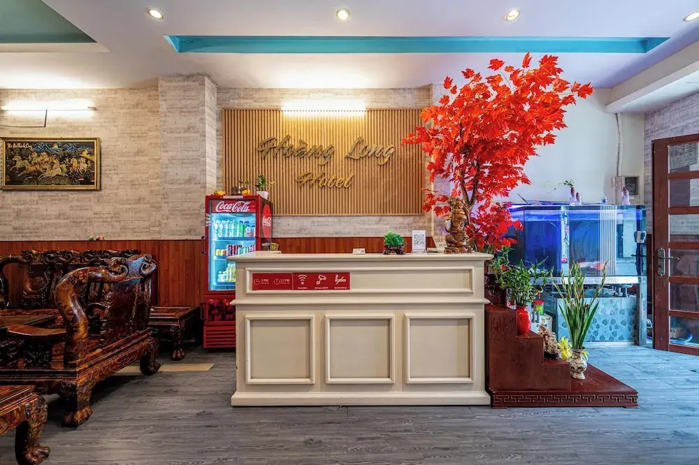 Hoàng Long Hotel By Cozrum