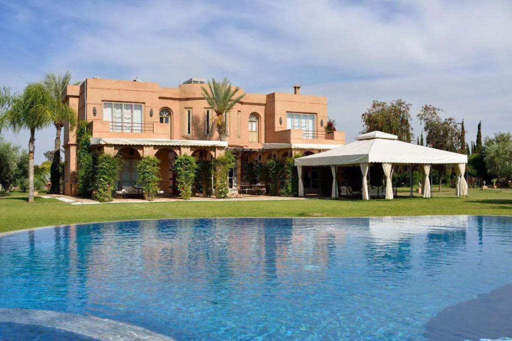 Villa Dinari