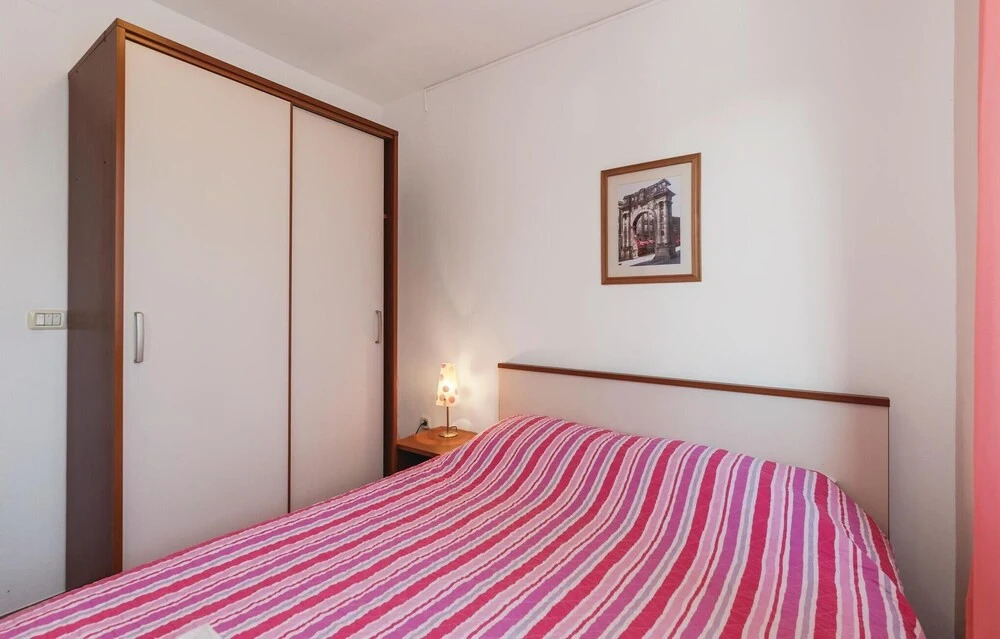 Stunning Home in Pula With Wifi and 5 Bedrooms