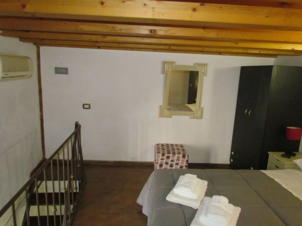 Casa Via del Crocifisso