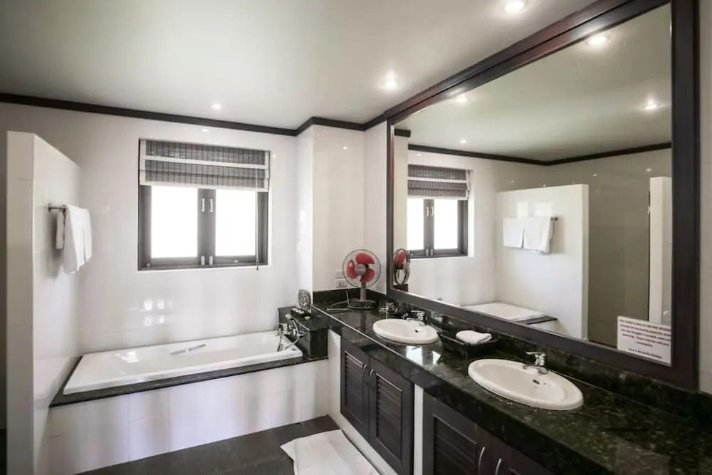 4 Bedroom Villa TG48 on beachfront resort SDV288-By Samui Dream Villas