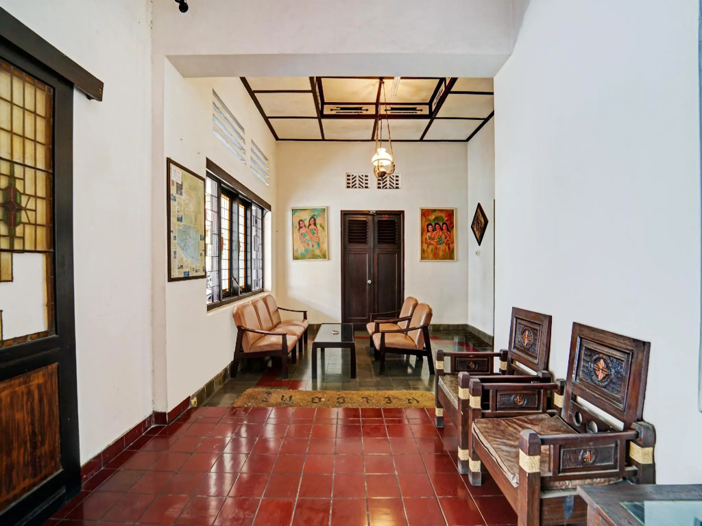 OYO 90676 Oryza Hotel