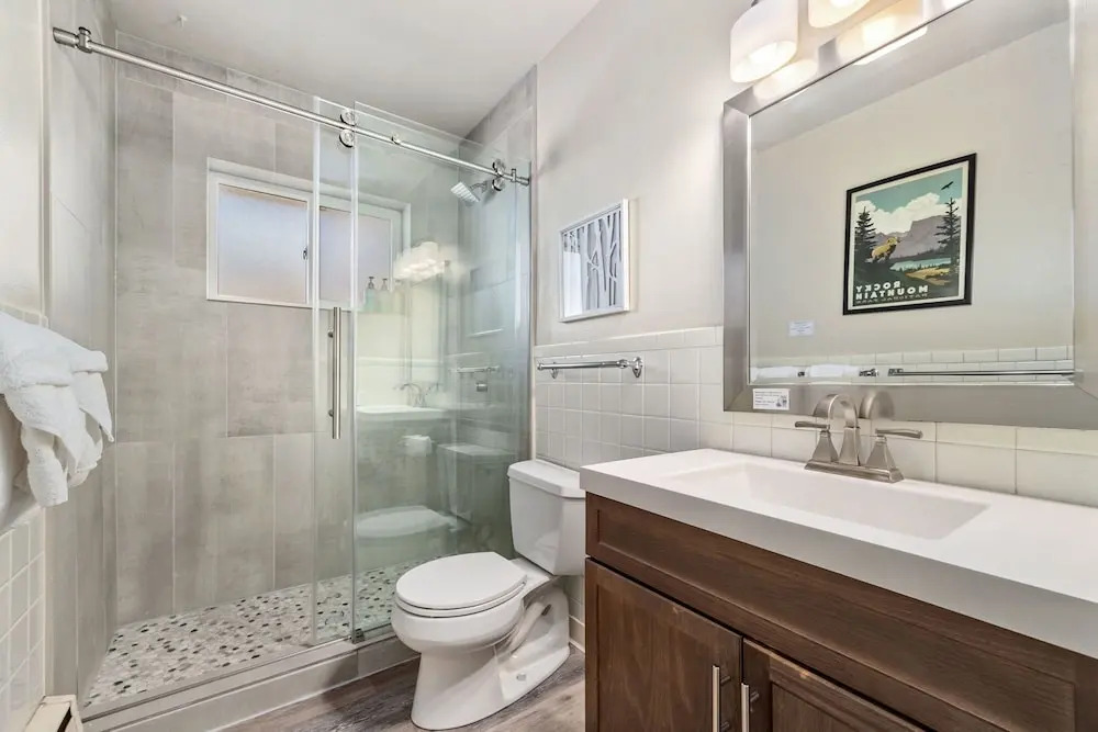 Contemporary Condo in the Heart of Old Town