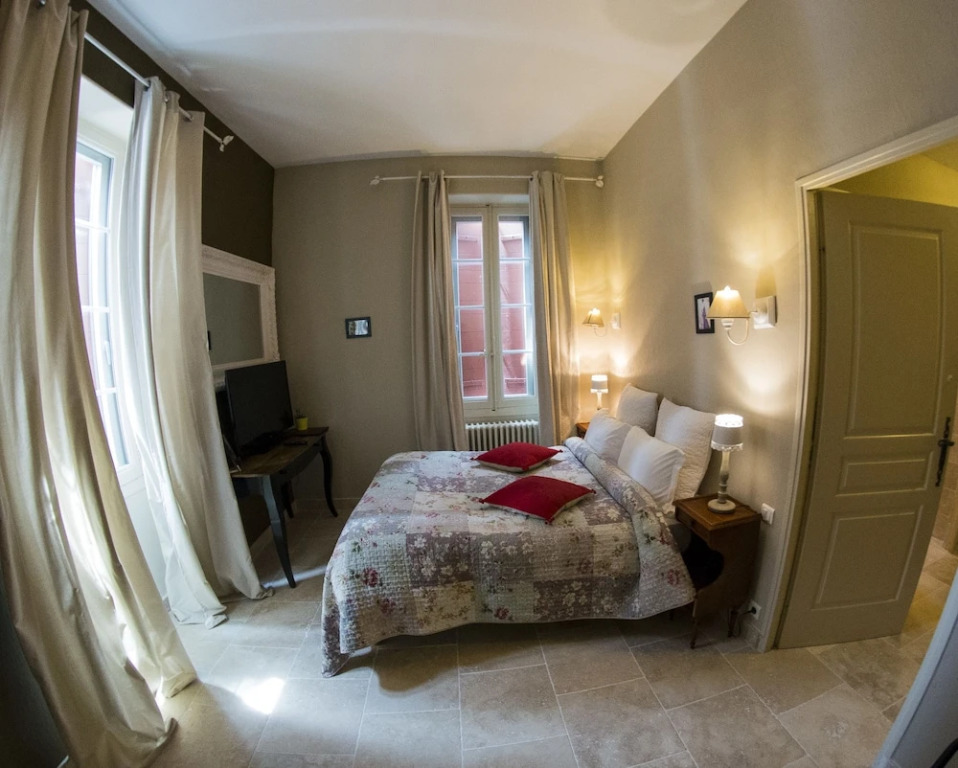 Auberge De Saint-Rémy - Mas De Garance Piscine - Table Gastronomique Étoilé