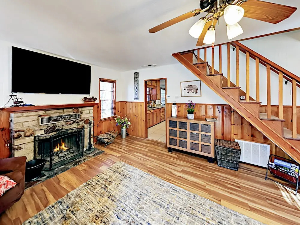 879 Conklin Home 3 Bedrooms 2 Bathrooms Home