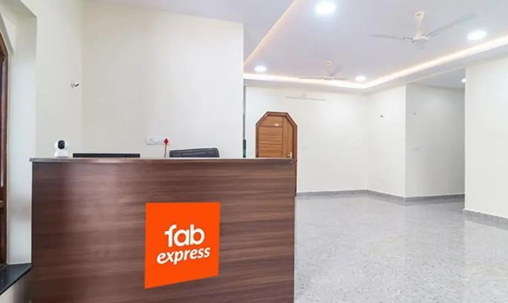 FabHotel SR Hitech City