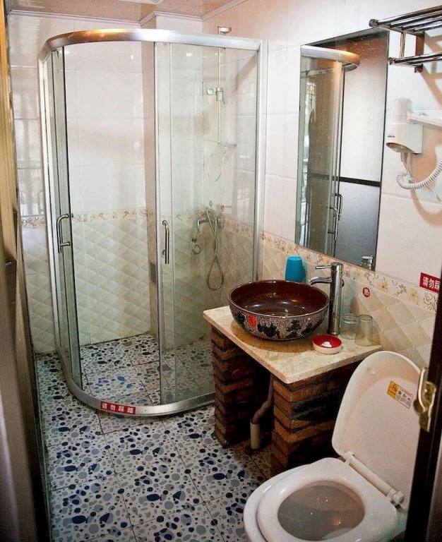 Fenghuang Lifetime True Love Hotel