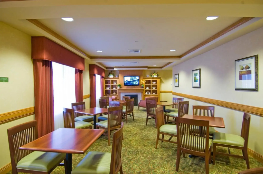 Holiday Inn & Suites - Barstow by IHG