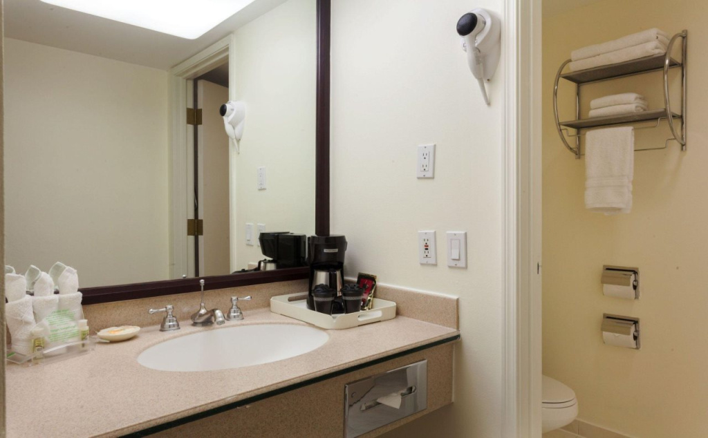 Holiday Inn San Salvador by IHG