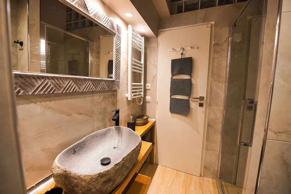 Rastoni Athens Suites near Acropolis at Tsatsou street