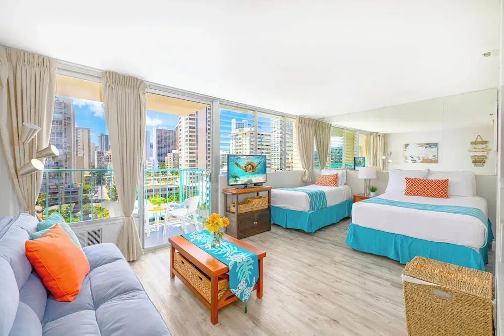 Cozy Studios at Aloha Surf Close to Waikiki Beach