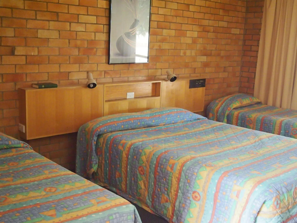 Jumbuck Motel - Oil Friendly Price
