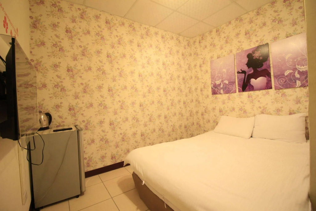 Fengjia Backers Hostel