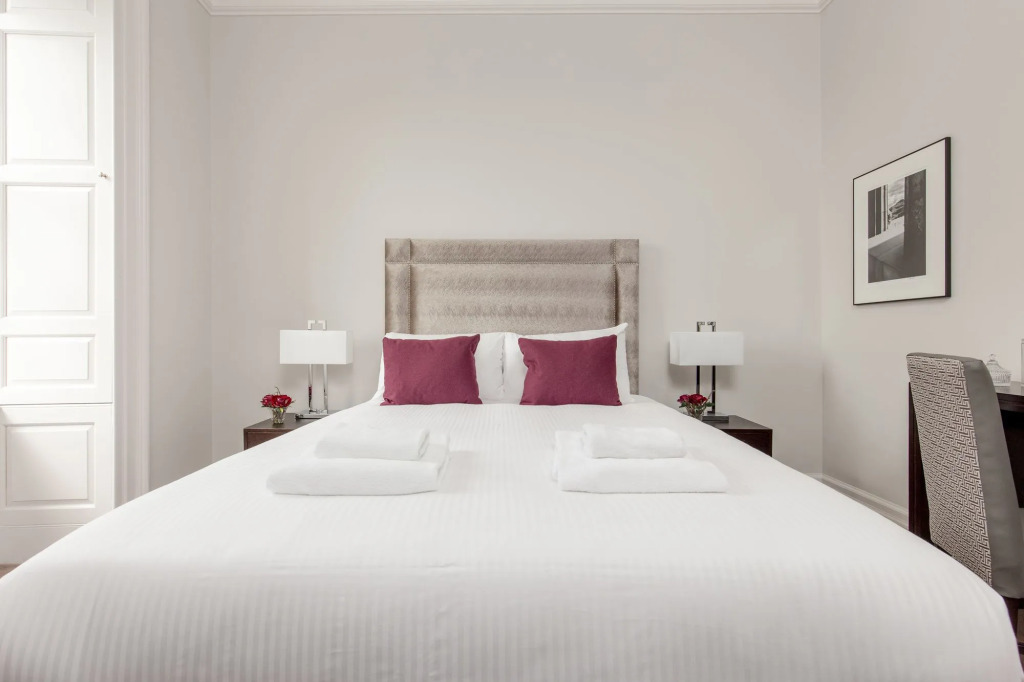 Destiny Scotland - Chisholm Hunter Suites