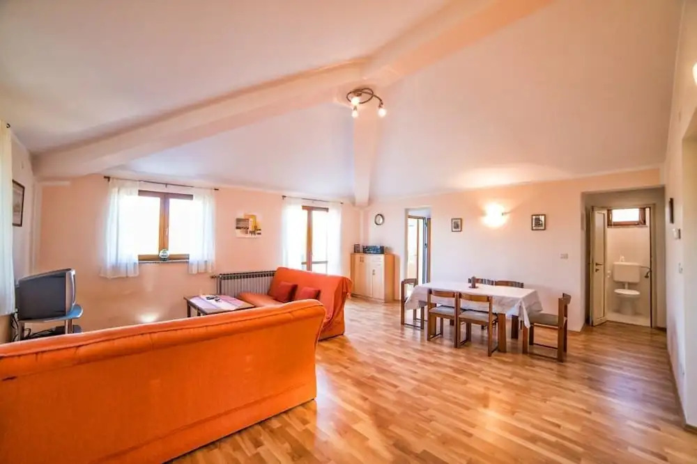 Apartments Joka 487