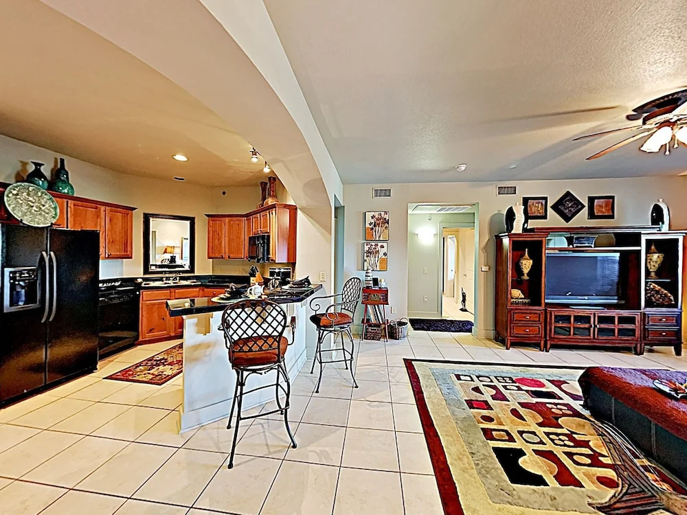 New Listing! Top-floor Perch W/ Pools - Near Beach 3 Bedroom Condo