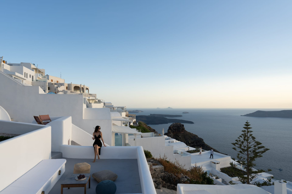Serendipity Cliffside Villa & Suites