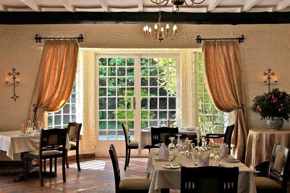 Kiangazi House