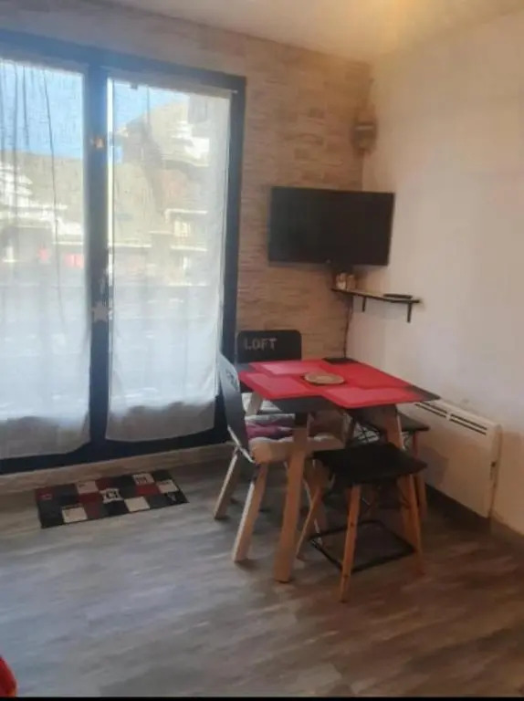 appartement station Risoul 1850 pied des pistes LE VILLARET 2