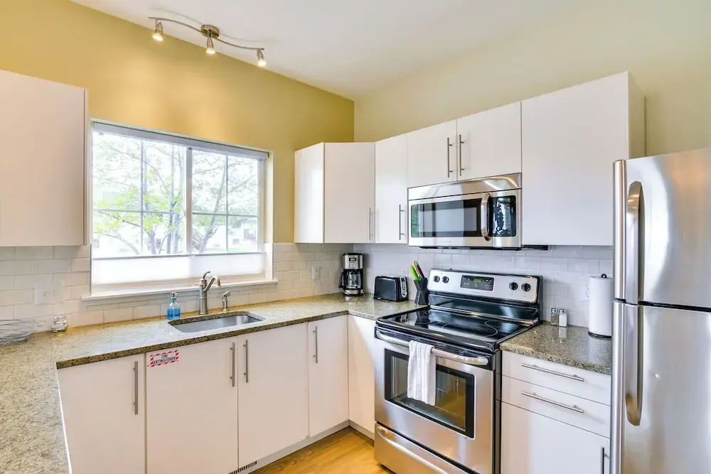 Downtown Buena Vista Condo: Walk to River & Cafes!