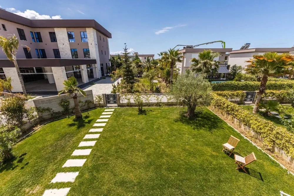 Garden Breeze Stay Villa 1 - Gala Residence by PikHost