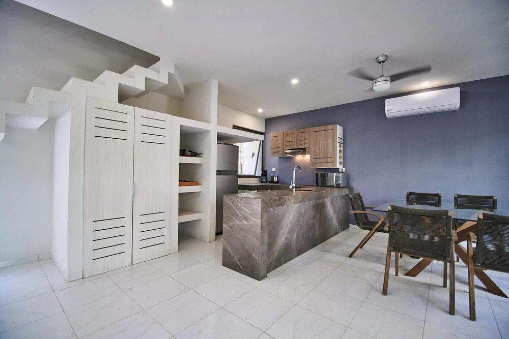 Amazing 6 Apts 12br Perfect for Large Groups Shared Pool With Sundeck in Downtown Tulum