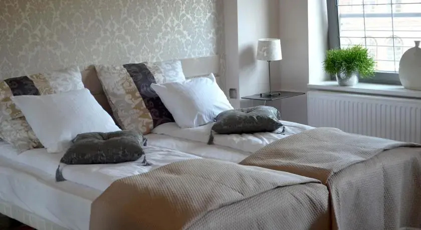 INApartments Riverside