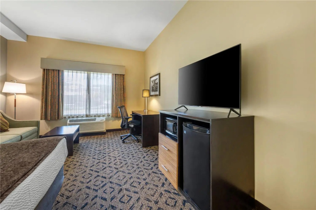 Best Western Plus College Park Hotel