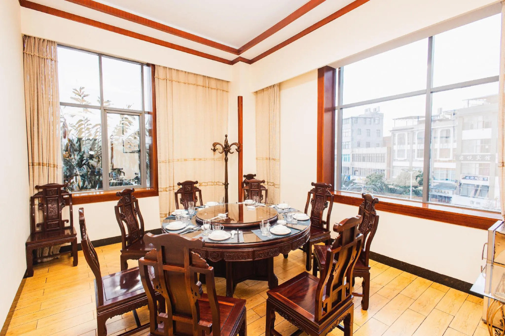 Sheng Bang Hotel