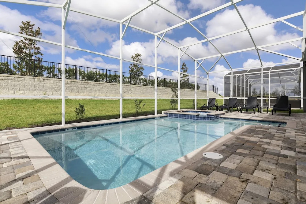 Luxury 6-bed/6-bath Championsgate Resort Hm-1516mb