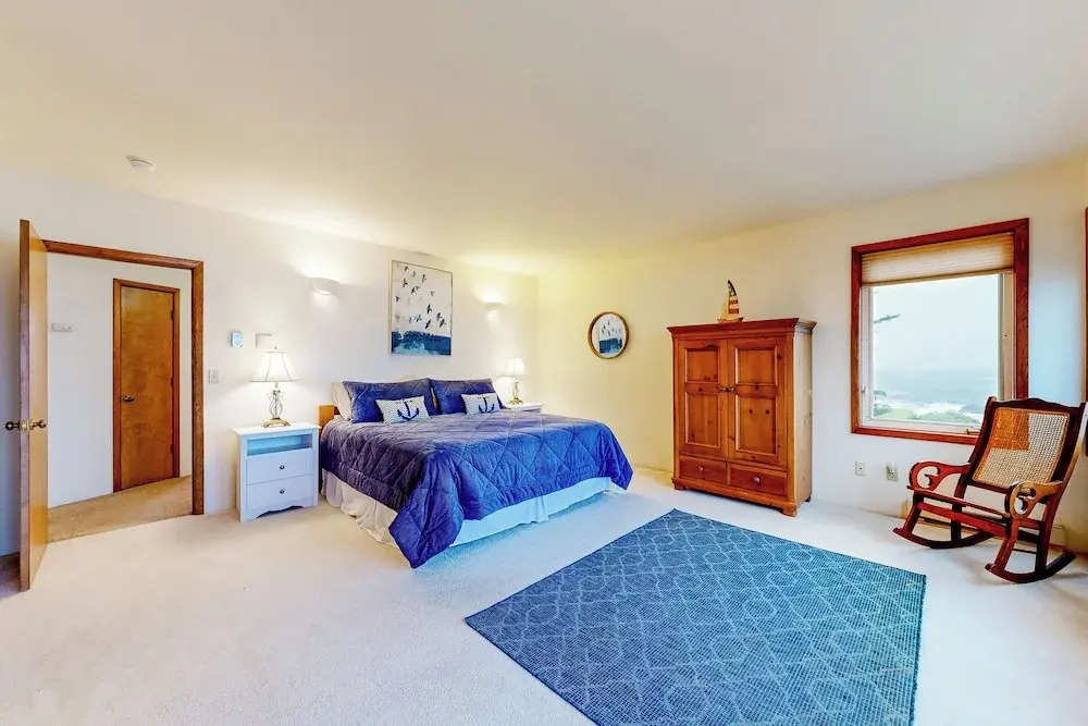 4BR Oceanfront Oasis w/ Patio, Views & Games