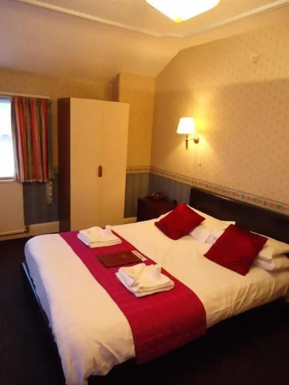 Risboro Hotel