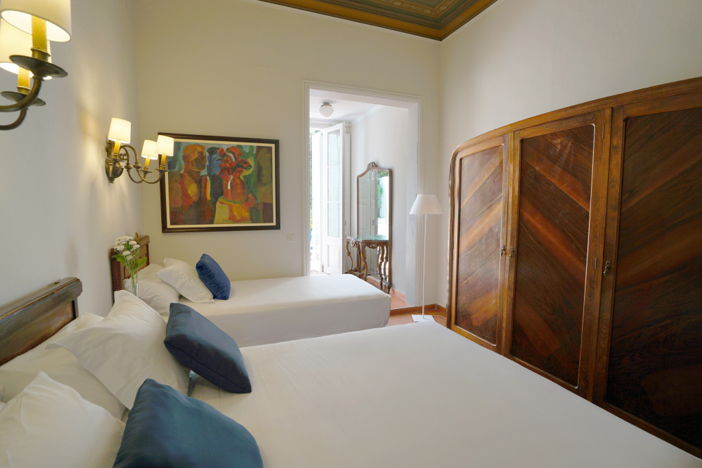 Hotel Medium Romantic