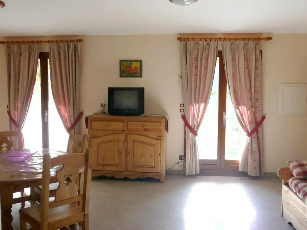 Apartment With one Bedroom in Saint-crepin, With Wonderful Mountain Vi