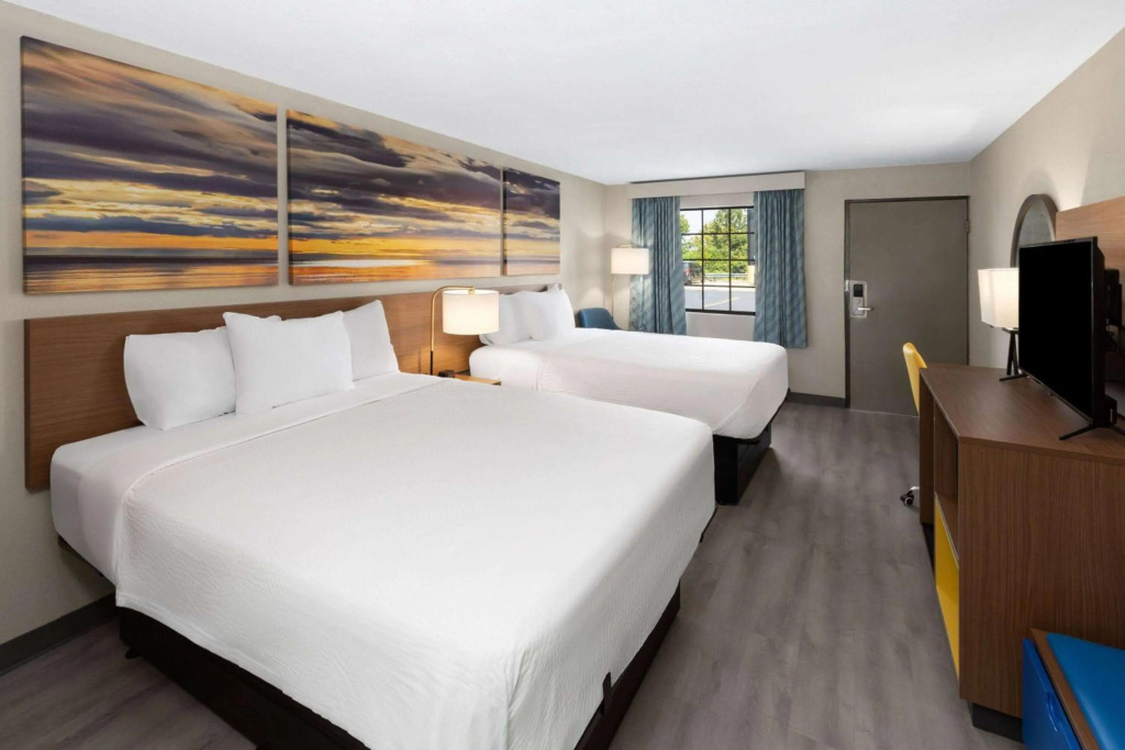 Days Inn & Suites by Wyndham Vicksburg