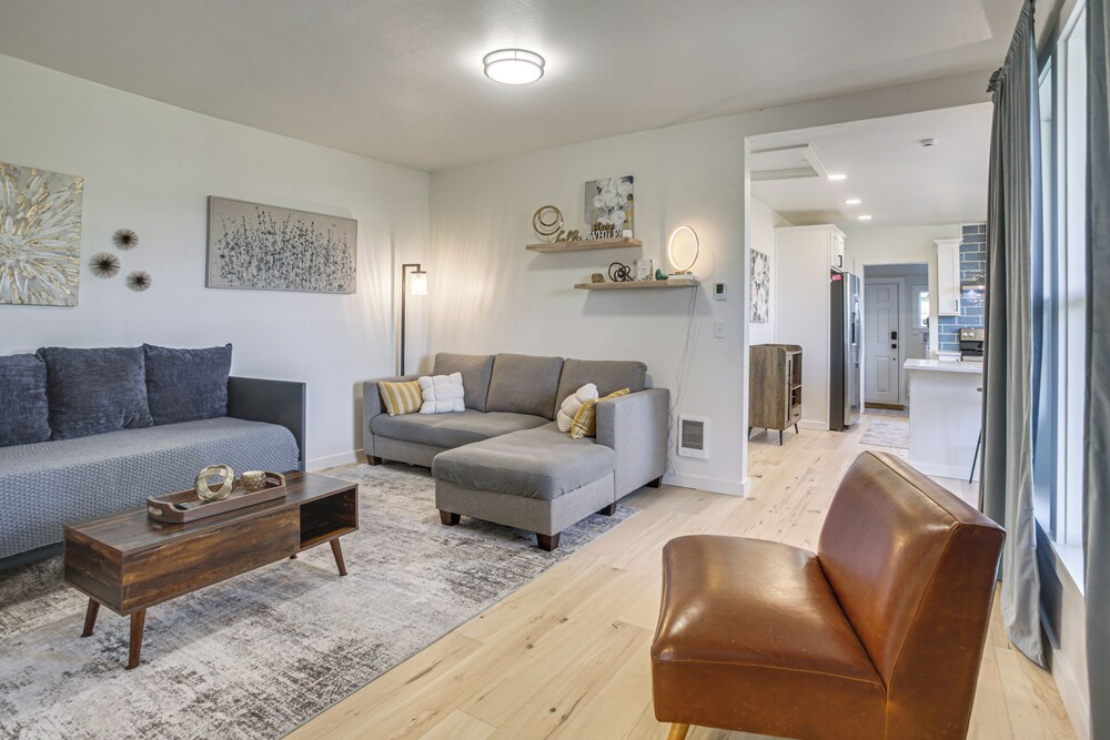 Walk to Shipyard: Bremerton Home w/ Patio!