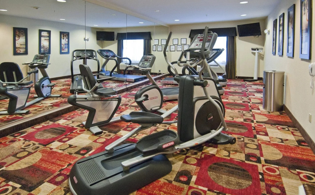 Holiday Inn Express & Suites Lafayette South by IHG