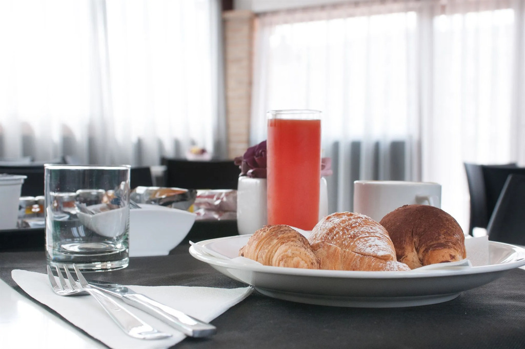Fly Boutique Hotel