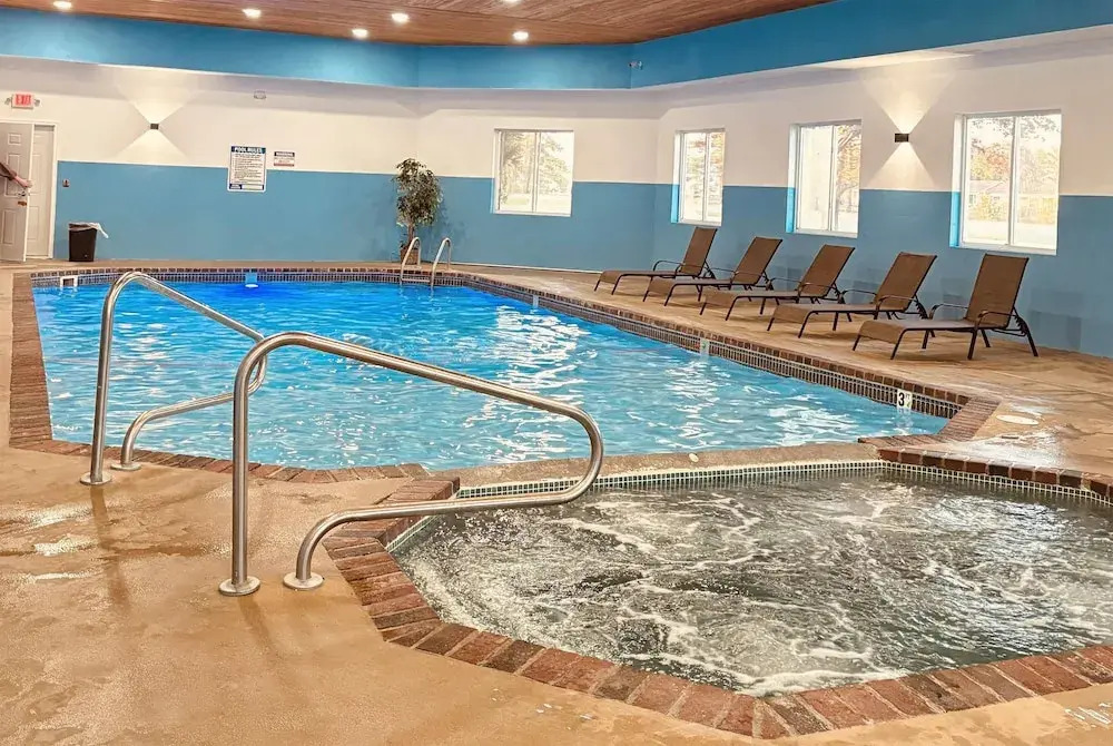 Super 8 by Wyndham Escanaba