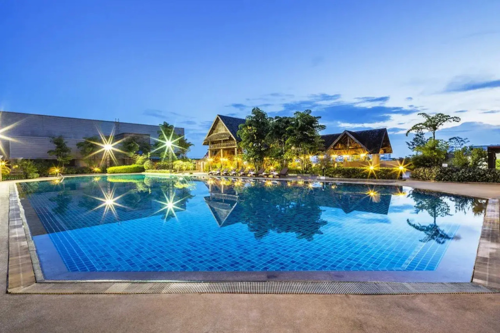 Lotus Pang Suan Kaew Hotel