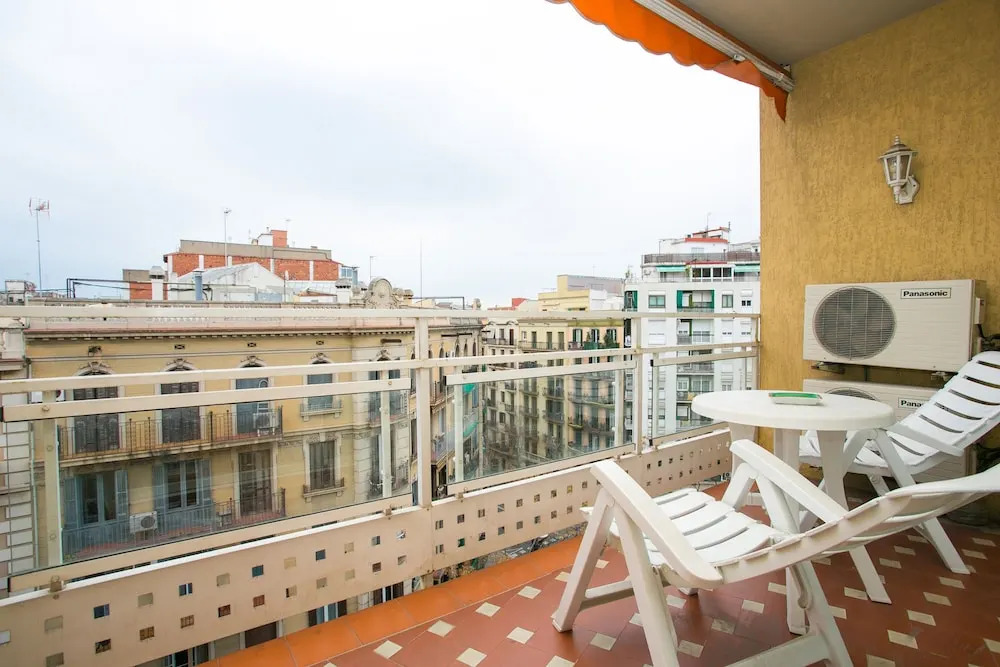 Sagrada Familia Apartment With Private Terrace
