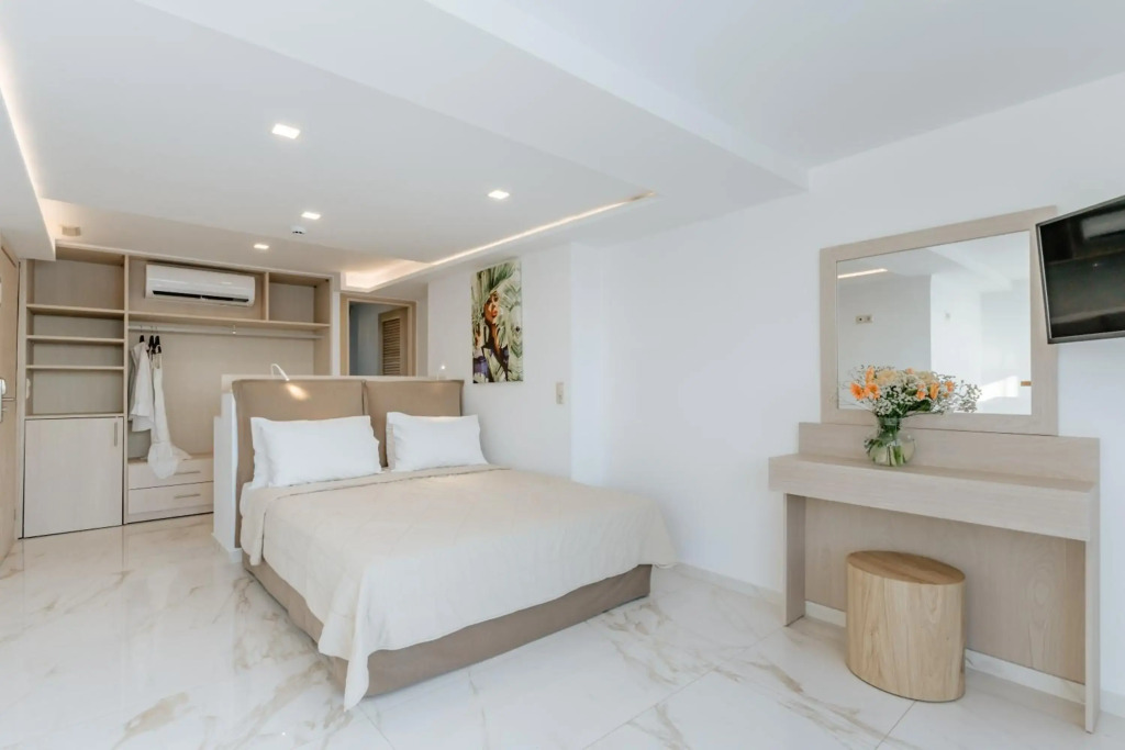 Palm Beach Hotel Apartments