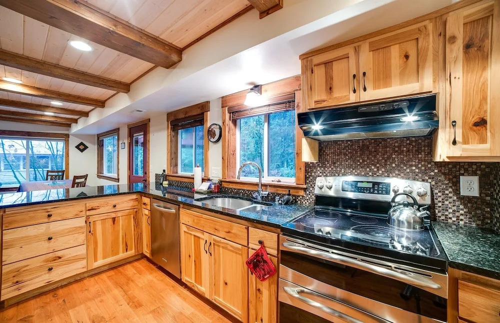 Mt. Baker Rim Cabin #50 - Welcome to The Thirsty Moose Lodge!
